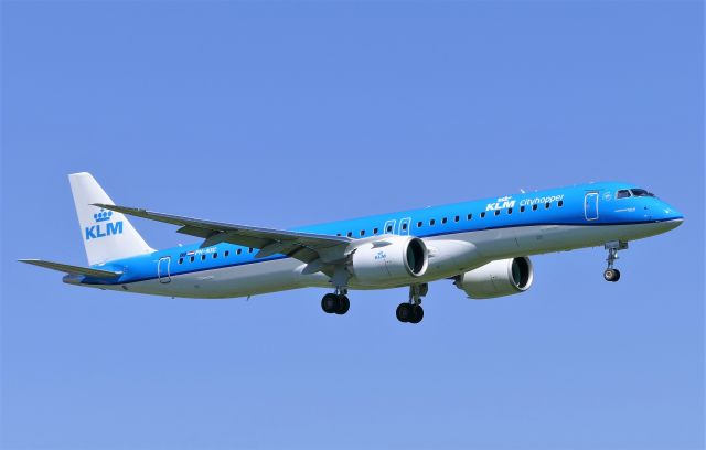 EMBRAER 195 (PH-NXC) - Photo taken on May 12, 2021