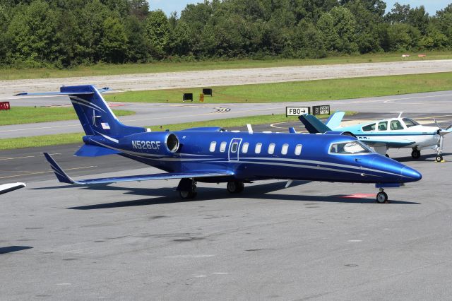 Learjet 45 (N526CF)