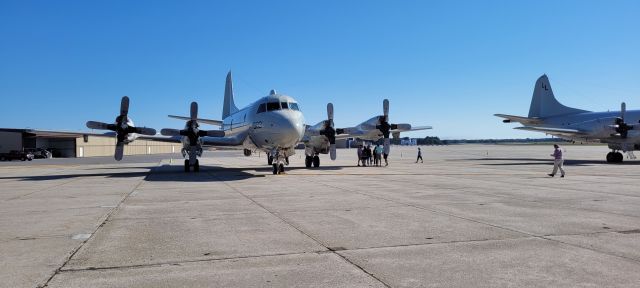 LT303 — - Brunswick NAS Reunion P-3C UIII Static Display VP-62 2021