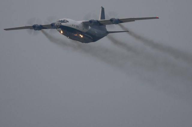 Antonov An-12 (UR-BXK)