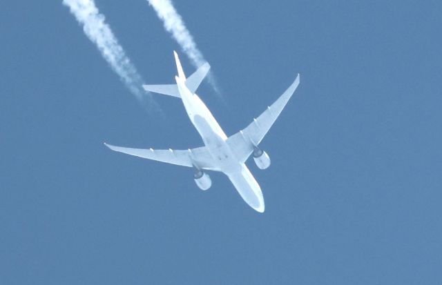 Boeing 777-200 (D-AAIF) - D-AAIF Boeing B-777-FZN Aero Logic BOX391 de Cincinnati CVG vers Leipzig LEJ Altitude 11272 Mètres Vitesse 854 Km/H Survolant la ville de Lavaltrie QC. le 03-10-2023 à 14:41