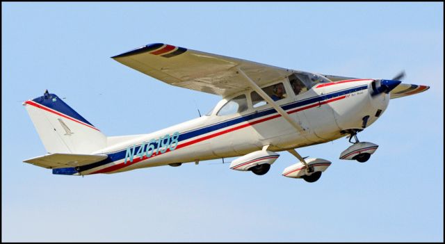 Cessna Skylane (N46198)