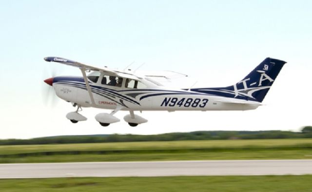 Cessna Skylane (N94883)