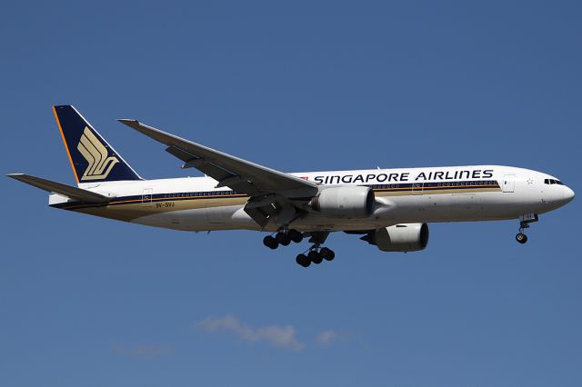 Boeing 777-200 (9V-SVJ) - on 14 November 2018