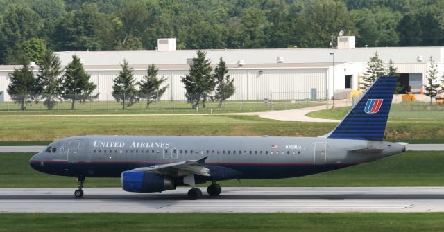 Airbus A320 (N409UA)