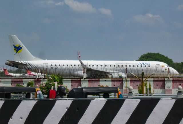 Embraer ERJ-190 (XY-ALP)