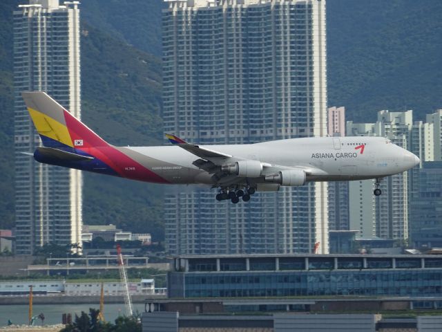 Boeing 747-400 (HL7415)