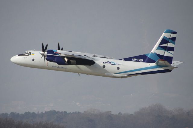 Antonov An-26 (UR-CQD)