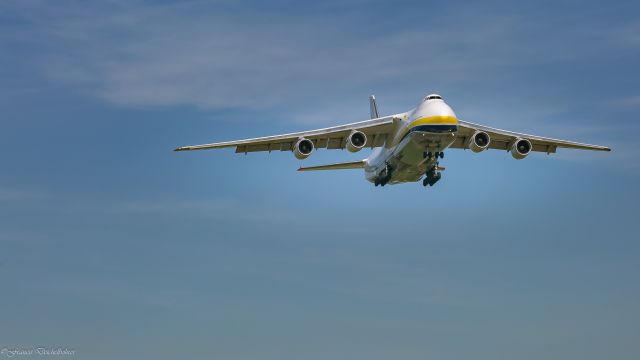 Antonov An-124 Ruslan (UR-82029)