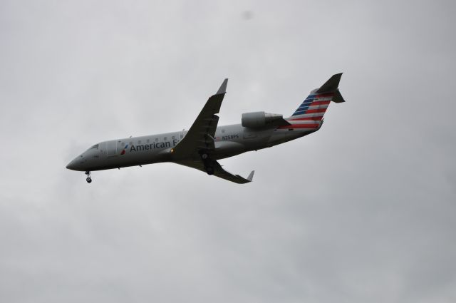 Canadair Regional Jet CRJ-200 (N258PS)