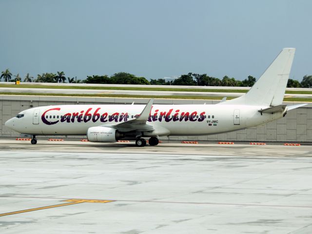 Boeing 737-800 (9Y-JMC)