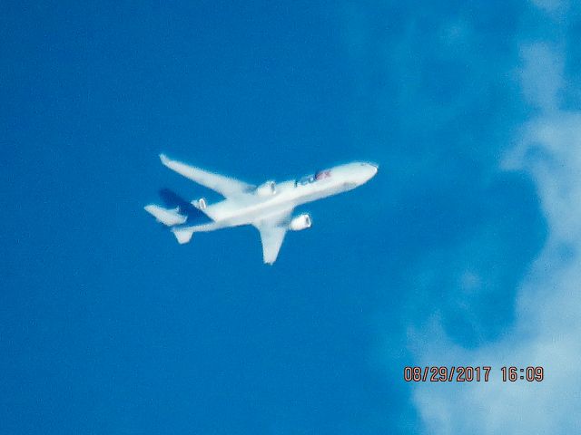 Boeing MD-11 (N642FE)