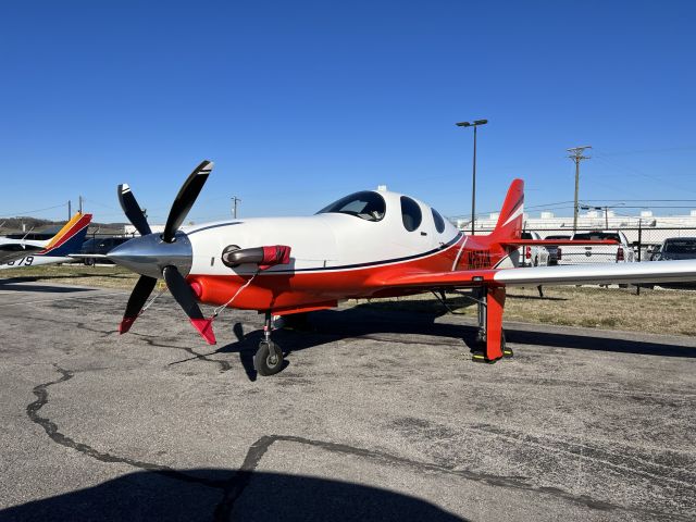 Lancair Evolution (N267JK)