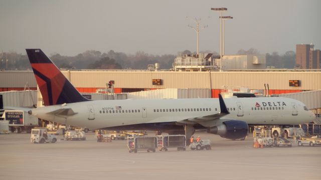 Boeing 757-200 (N727TW)