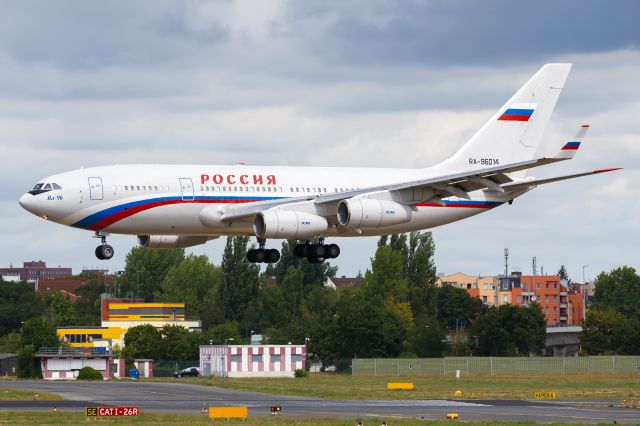 Ilyushin Il-96 (RA-96014)