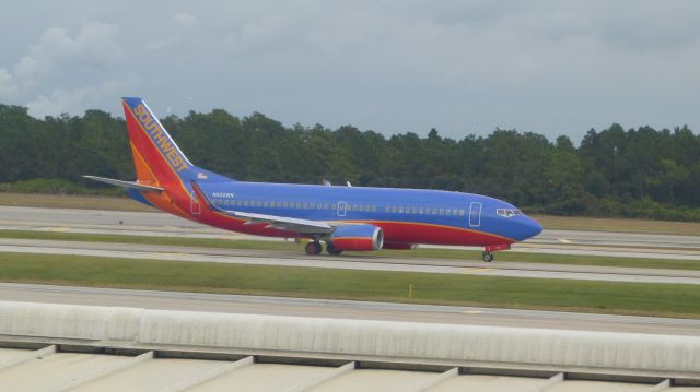 BOEING 737-300 (N655WN)