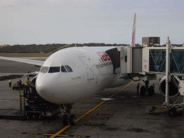 Airbus A330-300 (EC-LYF)