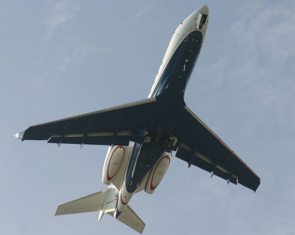 Bombardier Challenger 300 (N531FX)