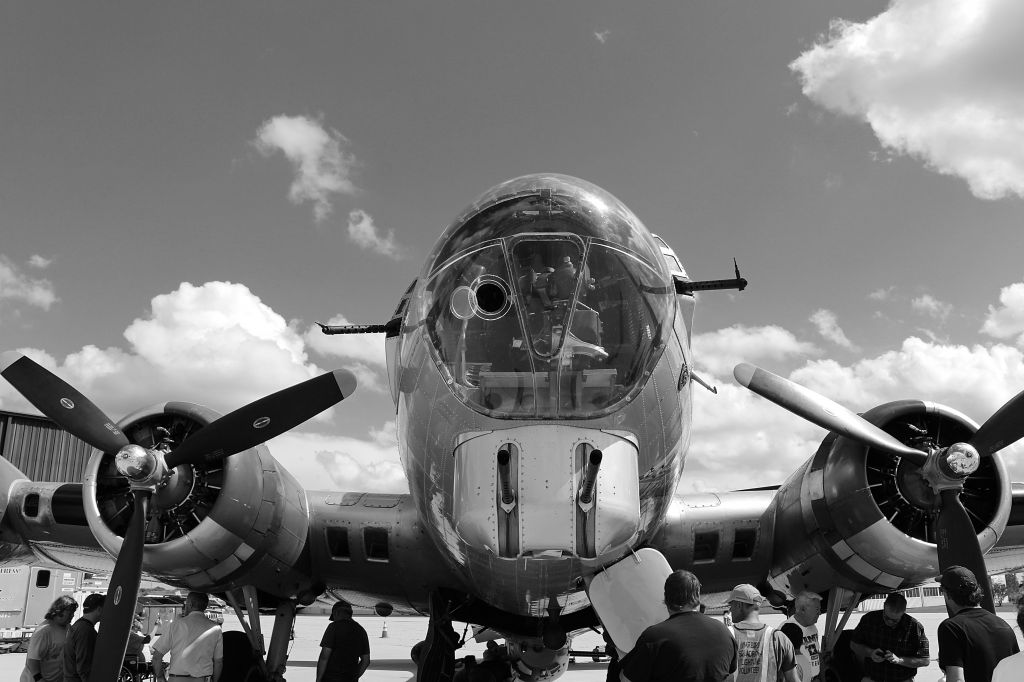 Boeing B-17 Flying Fortress (N5017N) - Aluminum Overcast pays a visit to KARR.