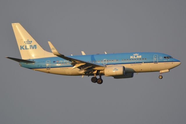 Boeing 737-700 (PH-BGG)