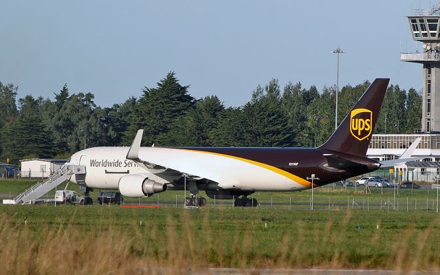 BOEING 767-300 (N319UP) - ups b767-34af(er) n319up at shannon 28/9/18.