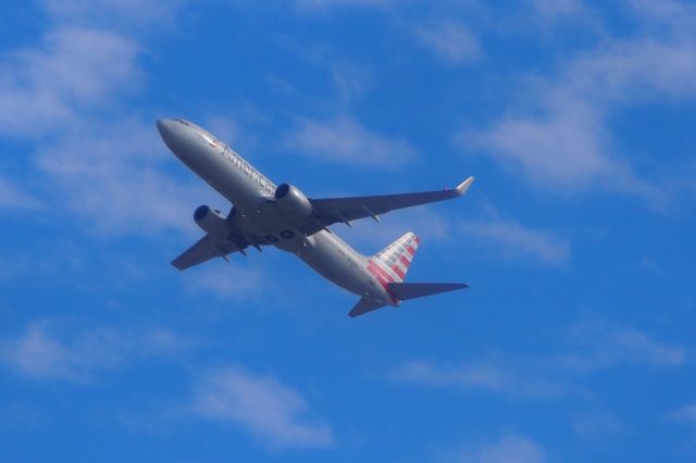 Boeing 737-700 (N926AN)