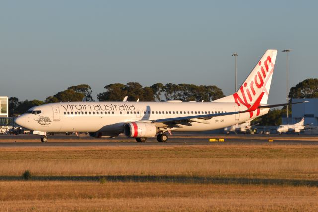 Boeing 737-800 (VH-YQH) - Morning departure, Adelaide Airport, Monday, January 3, 2022.