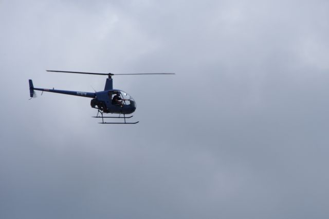 Robinson R-22 (N7187W)