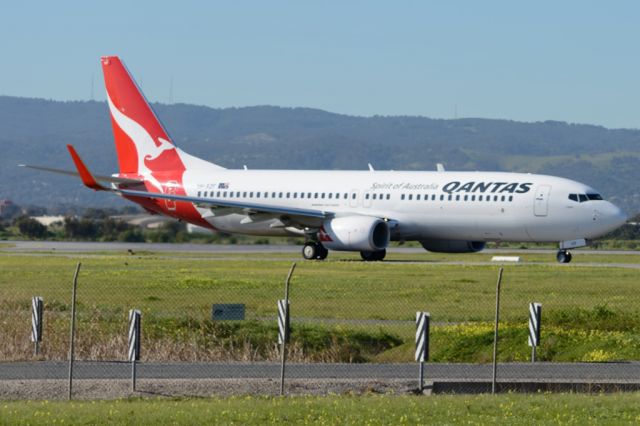 Boeing 737-800 (VH-XZF) - On taxiway heading for take-off on runway 05. Tuesday 22nd July 2014. 