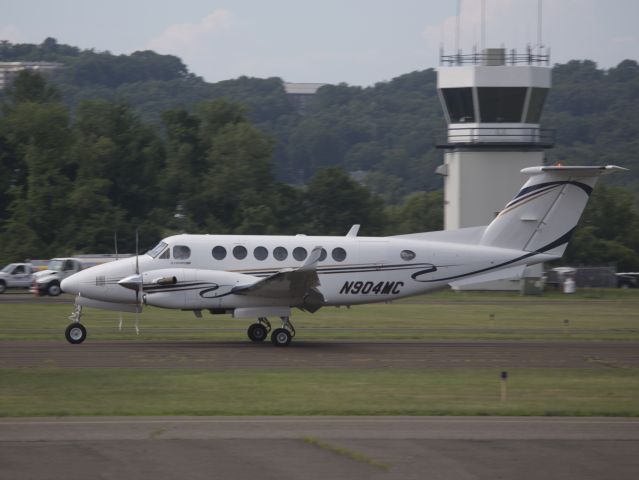 Beechcraft Super King Air 300 (N904MC) - 15 JUL 2016