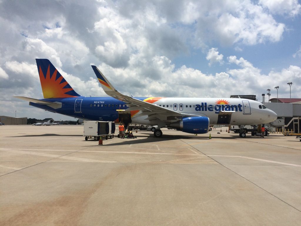 Airbus A320 (N247NV) - Brand new A320 for Allegiant!
