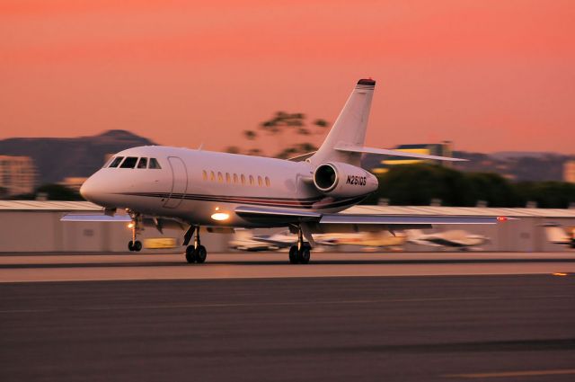 Dassault Falcon 2000 (N251QS)