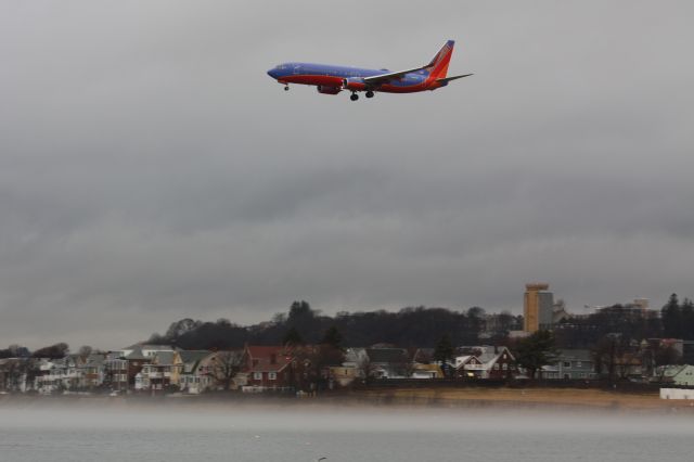 Boeing 737-800 (N8618N)