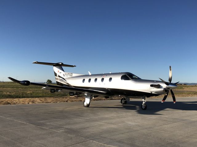 Pilatus PC-12 (N707GD)