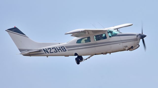 Cessna Centurion (N23HB) - Cessna T210 Turbo Centurion (N23HB) departs KRDU Rwy 23L enroute to KAVL on 6/2/2018 at 12:13 pm