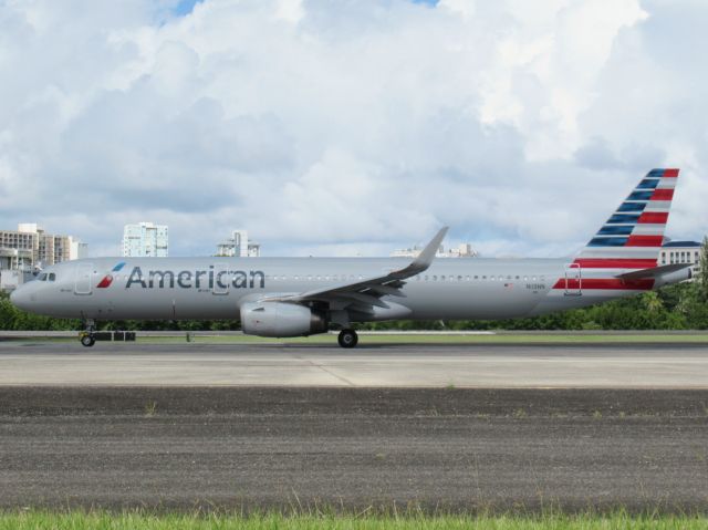 Airbus A321 (N119NN)