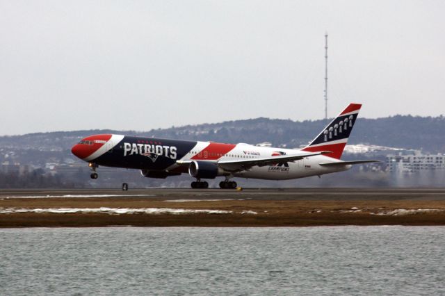 BOEING 767-300 (N36NE) - New England Patriots B767-300 chartering Health Care workers to the Super Bowl on 2/7/21.  