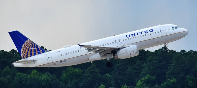 Airbus A320 (N429UA) - Getting out of Dodge - this A320 already encountered severe turbulence landing here, and another storm is coming in! From the RDU observation deck, 6/6/18.