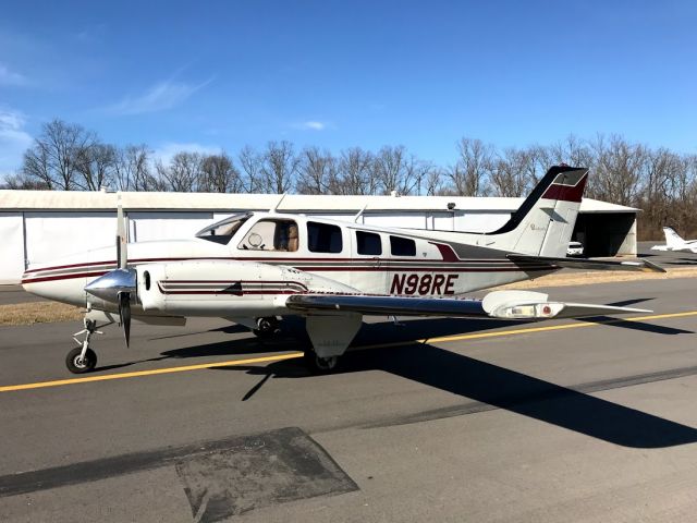 Beechcraft Baron (58) (N98RE)