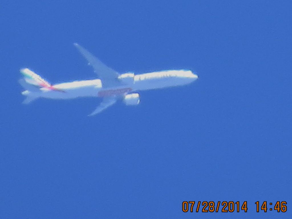 BOEING 777-300ER (A6-EGI) - Emirates flight 211 fro Dubai to Houston. Over Joplin Missouri taking from Baxter Springs Ks (78KS) at 36k feet.