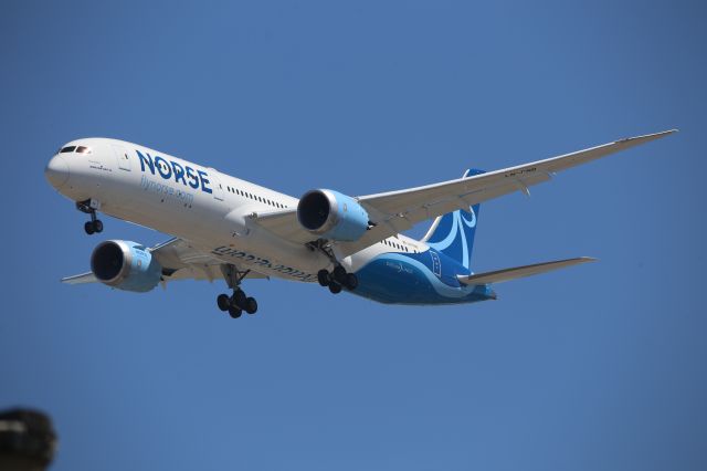 Boeing 787-9 Dreamliner (LN-FNB)