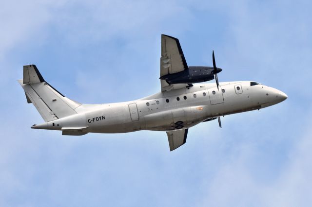 Fairchild Dornier 328 (C-FYDN)