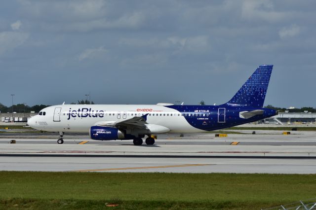 Airbus A320 (N709JB)