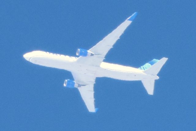 N666UA — - N666UA Boeing B-767 322 United Air Lines. UA958. De London LHR. Vers Chicago ORD. Altitude 11586 Mètres. Vitesse 813 KM/H. Survolant la ville de Lavaltrie QC. Le 07-03-2025 à 13:34.