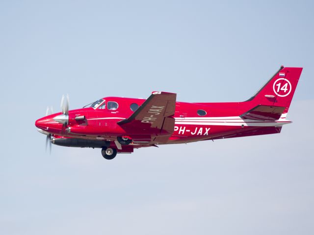 Beechcraft King Air 90 (PH-JAX) - Take off runway 17 at Cannes, France.