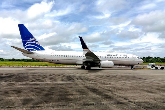 Boeing 737-800 (HP-1843CMP)
