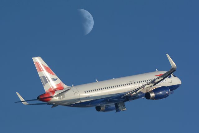 Airbus A320 (G-EUYP)