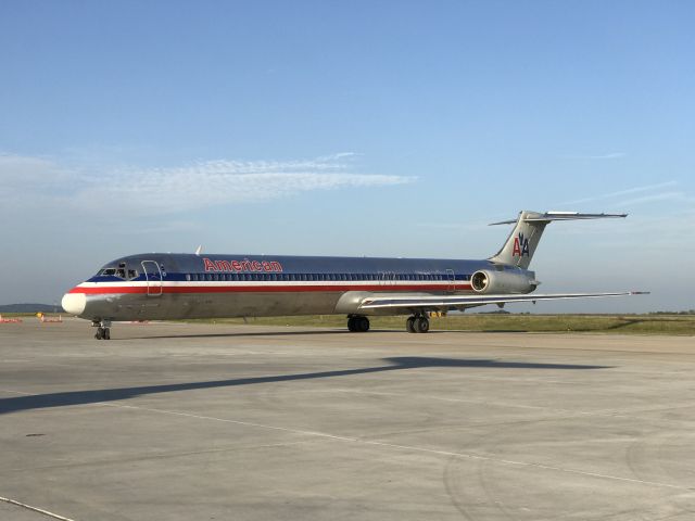 McDonnell Douglas MD-83 (N984TW) - The last MD-80 ever built!