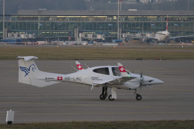 Diamond Twin Star (HB-LMC) - At sunset on 5th Feb 2024: New aircraft for «European Flight Academy» in Sphair livery.