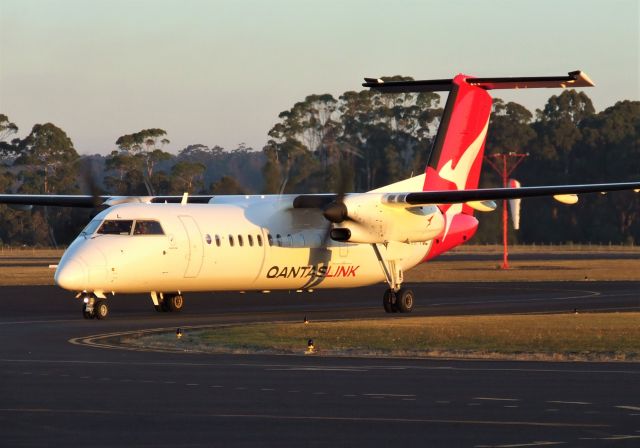 de Havilland Dash 8-300 (VH-TQL) - Qantaslink (Eastern Australia Airlines) Bombardier Dash 8-315Q VH-TQL (msn 603) at Wynyard Airport Tasmania Australia on 24 April 2022.